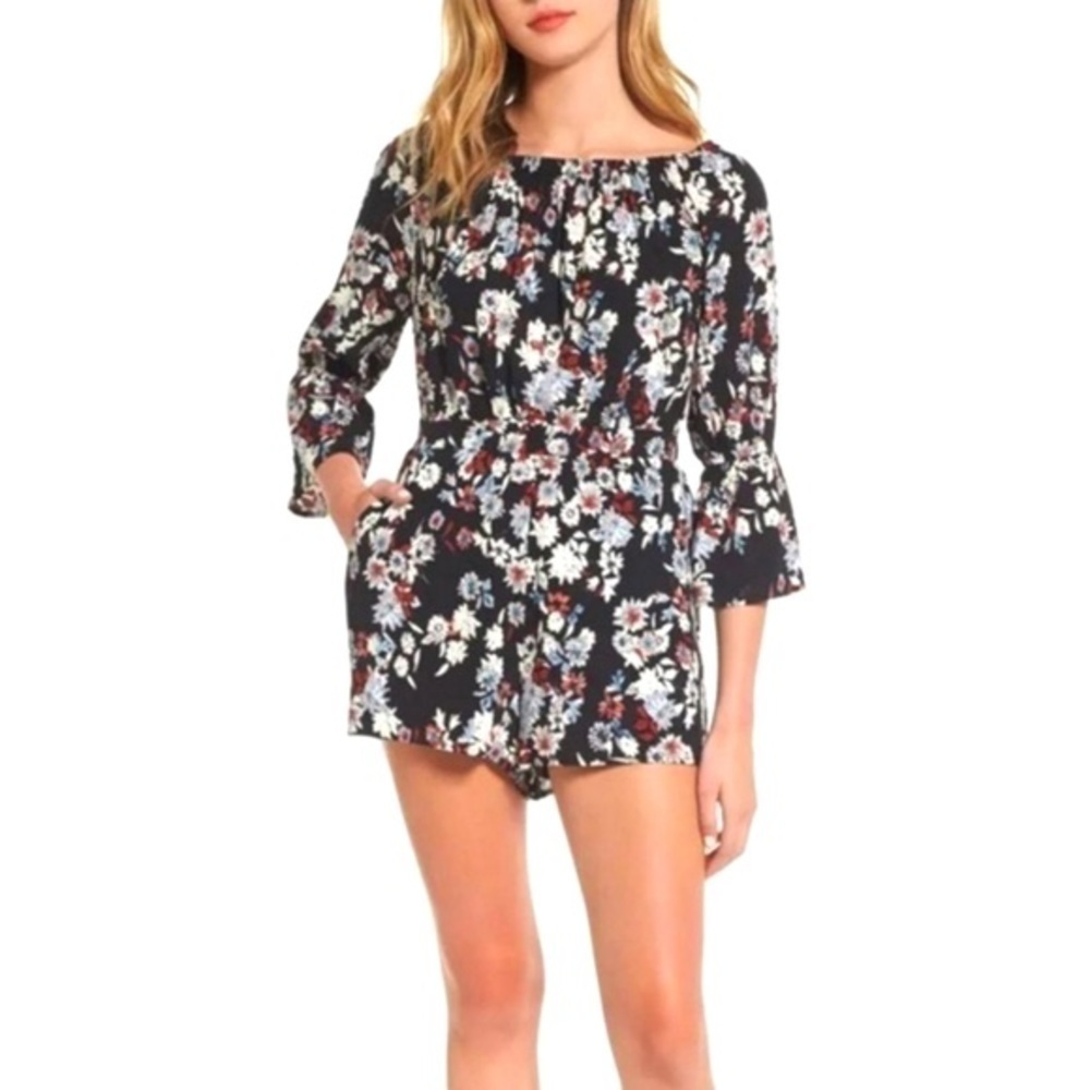 New! Cupcakes and Cashmere Gia Floral Romper - Picture 3 of 10